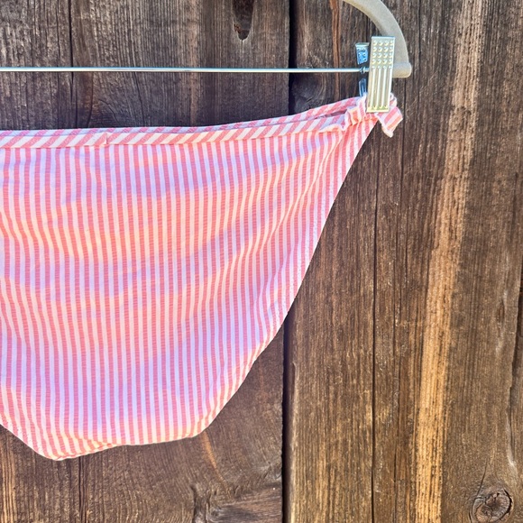 NWOT Aerie Seersucker Light Pink & White Stripe Ruffle Bikini Swimsuit Bottoms - Picture 9 of 11